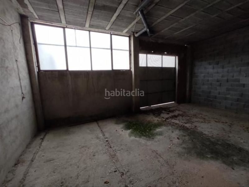 Foto fecea709-8a68-4c0a-82c3-e0954dac4eaa. Alquiler local comercial en camino de las cruces 38 en Jaén