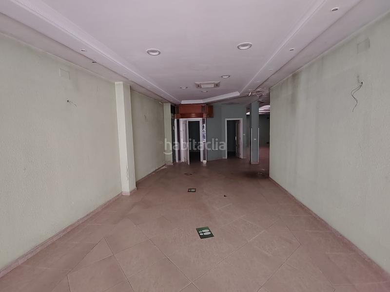 Foto 6de6233e-312d-4e26-b8f3-9adc1bd6e58a. Alquiler local comercial en avenida granada 75 en Jaén