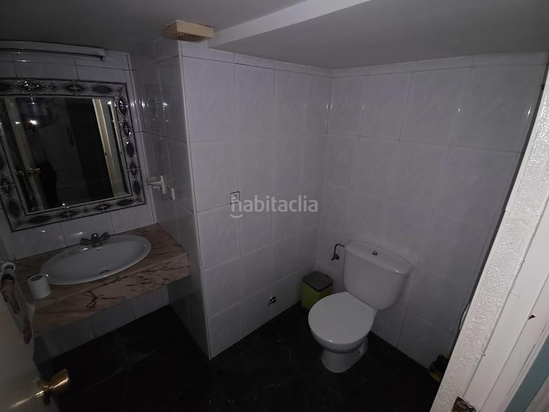 Foto 8dd2de30-54d8-4f01-aba7-388159d4c687. Alquiler local comercial en avenida granada 75 en Jaén