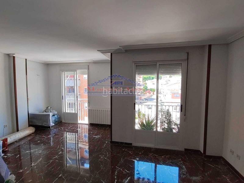 Foto f7737906-3415-4030-b988-00d21a078342. Attico con riscaldamento parcheggio in Hospital Jaén