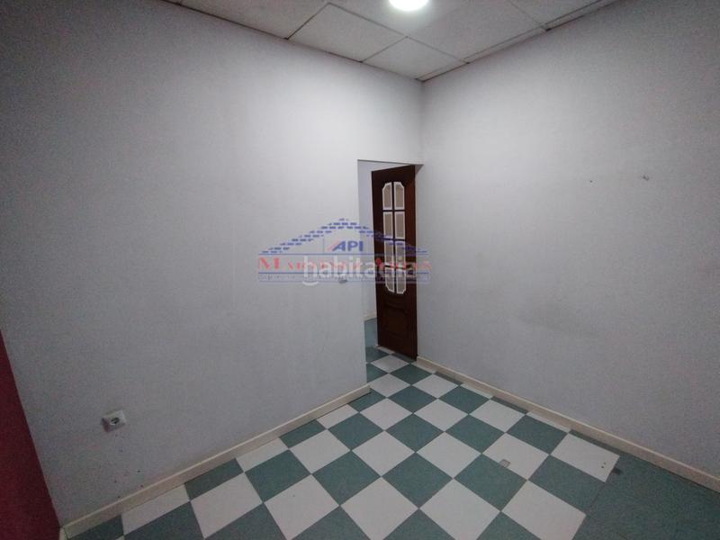 Foto 30c11f30-ef59-40ee-8999-fc303c5b8ccc. Alquiler local comercial en San Ildefonso - Catedral Jaén