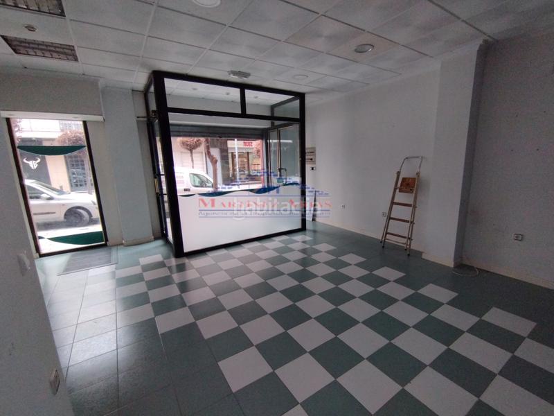 Foto 19f94a73-c1cc-4dd7-8fec-9065c8089808. Location local commercial dans San Ildefonso - Catedral Jaén