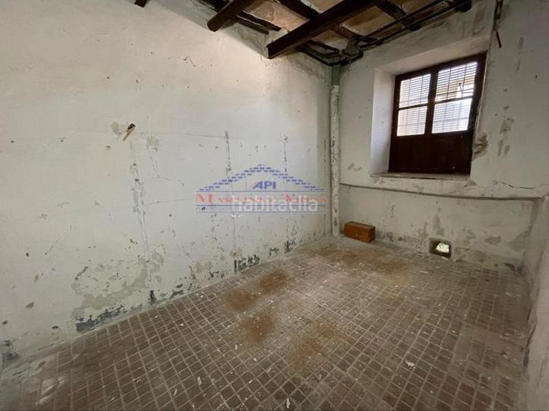 Foto d9fe5066-84ba-41f5-ba40-fdd0befe717a. Casa adossada a calle toscas 5 a Castellar