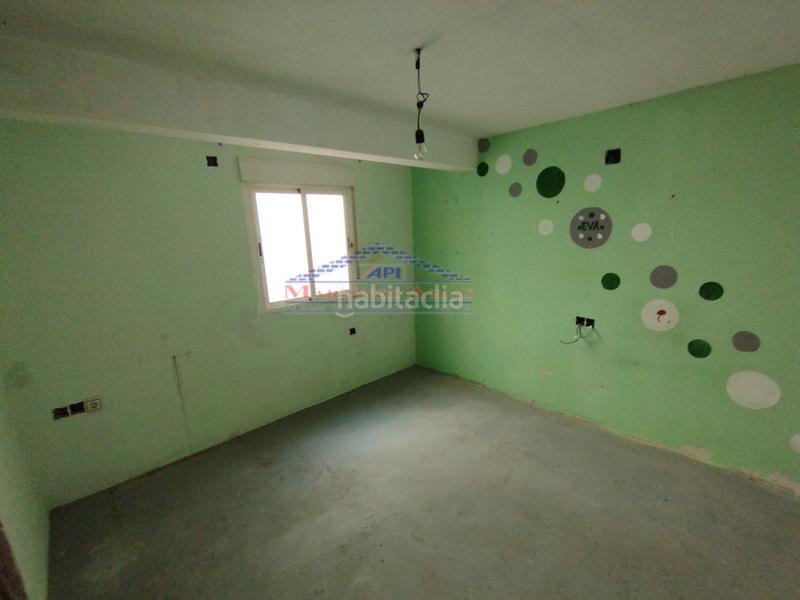 Foto 220fcbe4-2cd6-4303-8d9e-2e37825f1b08. Casa adosada en calle alegría 12 en Ctra. Circunvalación - La Magdalena Jaén