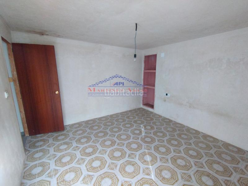 Foto f291f92c-9eac-49af-bb09-ac15d48b8434. Casa adossada a calle alegría 12 a Ctra. Circunvalación - La Magdalena Jaén