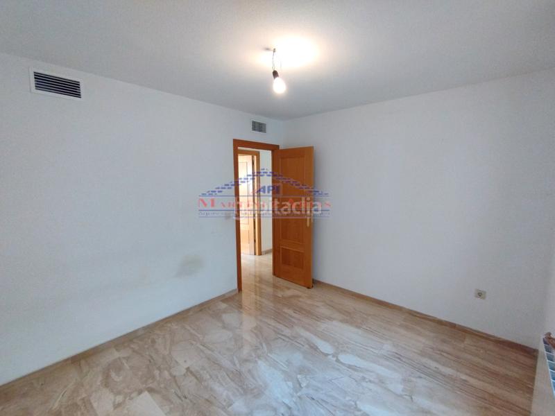 Foto 9a580c7e-f233-458e-91a8-c6520d484636. Duplex con riscaldamento parcheggio in San Ildefonso - Catedral Jaén