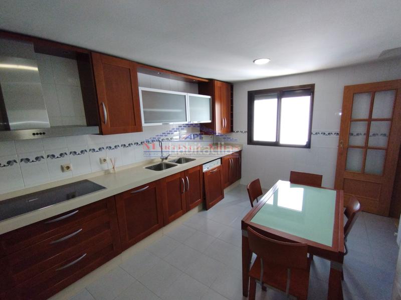 Foto ba2a131e-953f-46a1-aa32-d9eeea056bc1. Duplex con riscaldamento parcheggio in San Ildefonso - Catedral Jaén