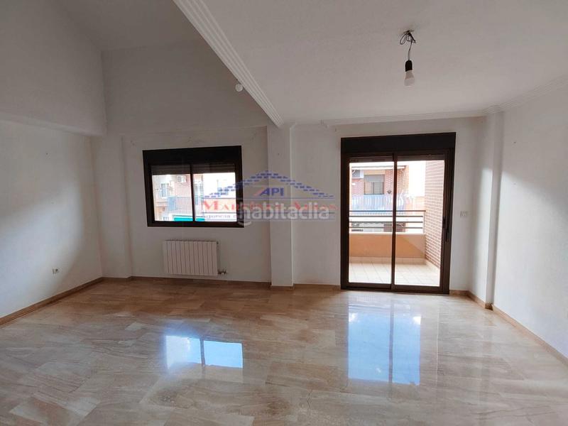 Foto d4e43f69-ccf3-4185-befe-8093b7a96408. Duplex avec chauffage parking dans San Ildefonso - Catedral Jaén