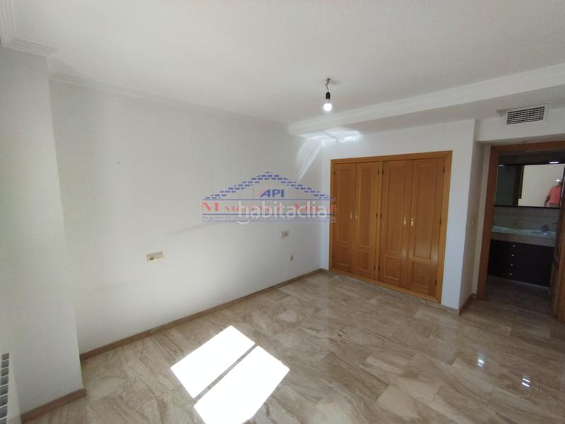Foto eefc2269-d908-4efd-8b7b-eecb506568df. Duplex con riscaldamento parcheggio in San Ildefonso - Catedral Jaén