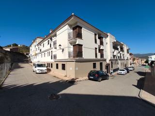 Pis a Calle jurado pedro lópez 16