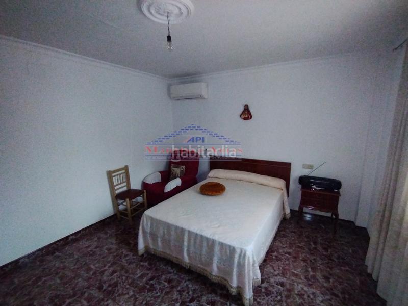 Foto 3e4fe900-2c91-4538-b7ca-f292e8b15852. Xalet amb xemeneia aparcament piscina a Puente Tablas - Puente Nuevo - Cerro Molina Jaén