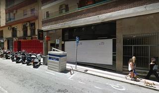 Business premise in Calle Doctor Eduardo Arroyo 11