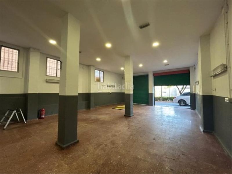 Foto c0317834-c132-4915-af7d-4d452bba36f1. Alquiler local comercial en avenida granada 37 en Jaén