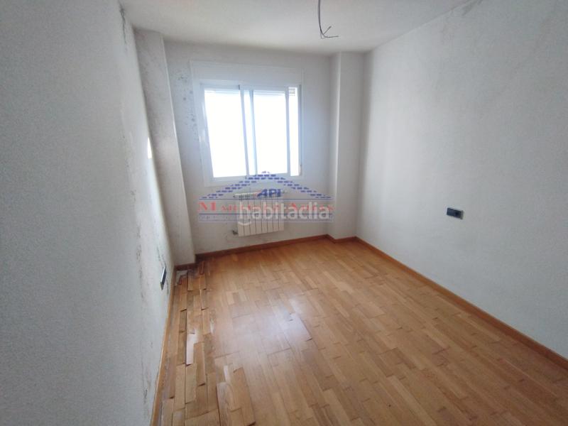 Foto 0875073f-63df-4b26-ae70-d93cd16fede9. Dúplex a calle jaén 2 a Centro ciudad Linares