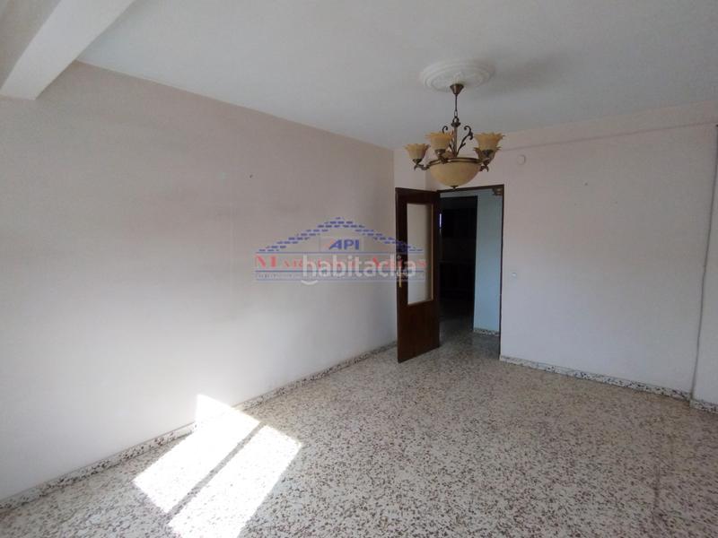 Foto b44dde80-4fc1-4df0-b92f-41cd4a5856cf. Flat in calle manuel lozano garrido 9 in Linarejos Linares