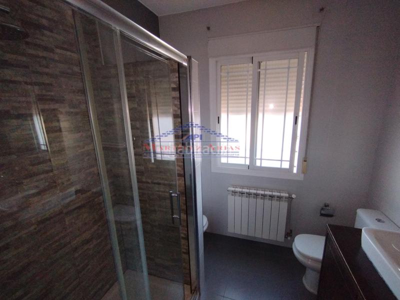 Foto 05227dcb-e98c-4a6d-a294-52ead4b8a243. Casa adossada a calle de las navas 6 a Sabiote