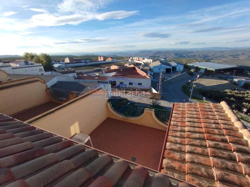 Foto 97e0dfda-245e-46f9-addf-9496a836a092. Casa adossada a calle de las navas 6 a Sabiote