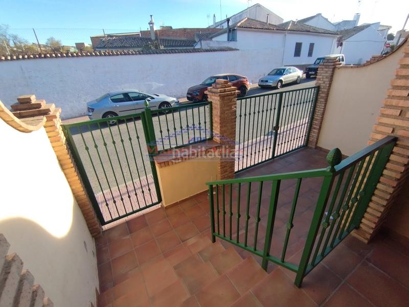 Foto de02f981-7b12-462e-9cc3-b93a435e9bd5. Casa adossada a calle de las navas 6 a Sabiote