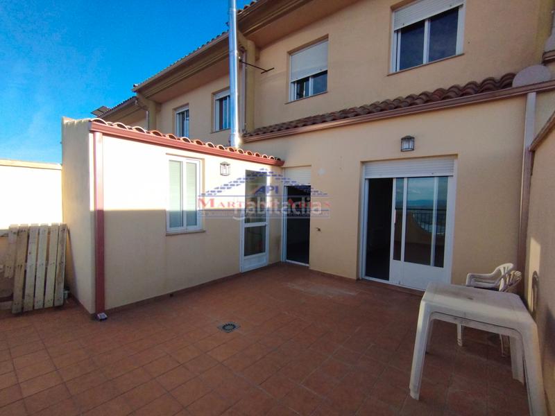 Foto eff671f6-ddcb-4bc4-9b7e-1b2b389a5a79. Casa adossada a calle de las navas 6 a Sabiote