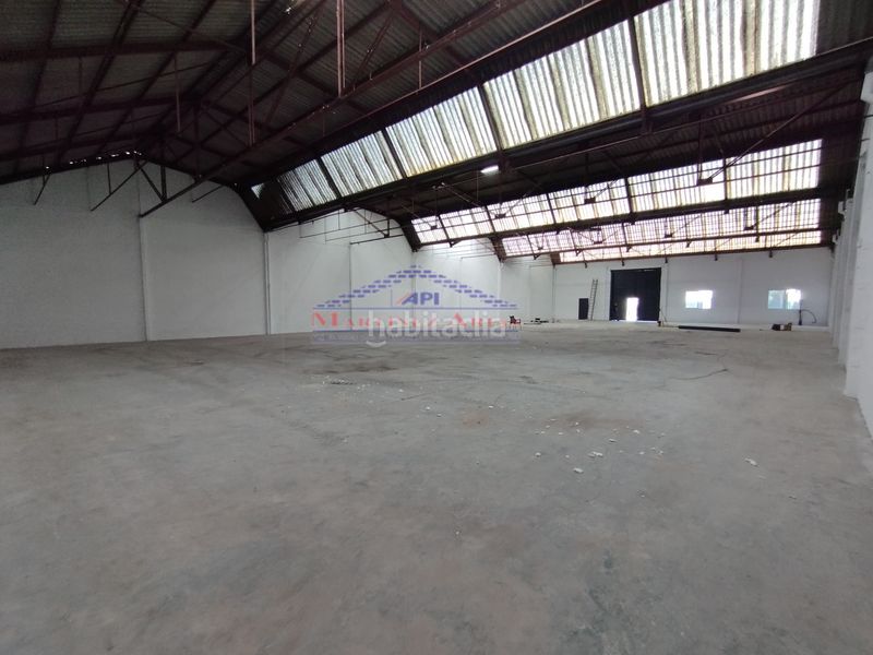 Foto 1801c7b3-200c-4ea7-878a-27da5b7520cd. Nau industrial a Renfe - Bulevar 1ª y 2ª Fase Jaén