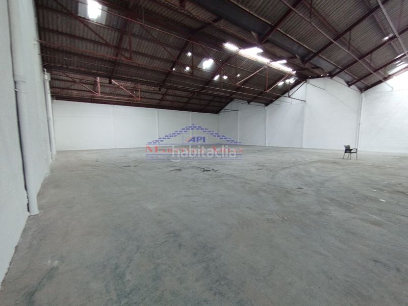 Foto 25cc1655-fe27-4544-b2ea-37bfeb7497a5. Nau industrial a Renfe - Bulevar 1ª y 2ª Fase Jaén