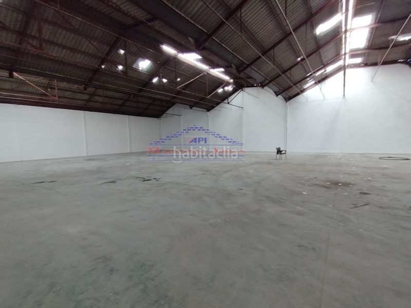 Foto 653352a0-deed-46e1-bad6-381e38c4e964. Nau industrial a Renfe - Bulevar 1ª y 2ª Fase Jaén