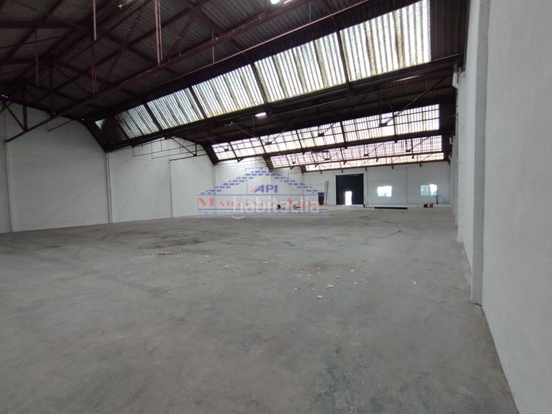 Foto 99c720ea-c5d6-40a1-bd5e-b0740ec8eaa3. Nau industrial a Renfe - Bulevar 1ª y 2ª Fase Jaén