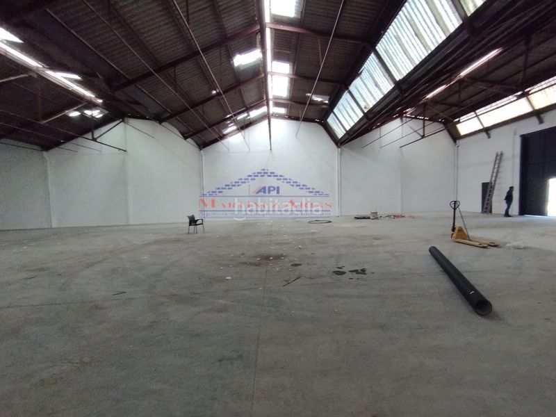 Foto bb107cf5-3076-47d1-a9ea-d103d4882ce5. Nau industrial a Renfe - Bulevar 1ª y 2ª Fase Jaén