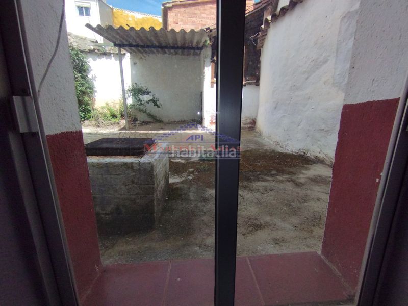 Foto 152e3126-cace-484a-af79-e607a4d80436. Casa adosada en calle padre lucas 8 en Santisteban del Puerto