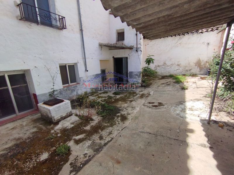Foto 26200ab8-9e19-462c-9b41-cdc0065c8a3c. Casa adosada en calle padre lucas 8 en Santisteban del Puerto