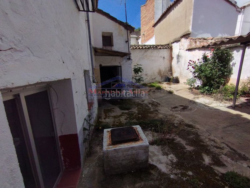 Foto 3df85cf4-ea91-4132-b336-cf0660a8cfeb. Casa adosada en calle padre lucas 8 en Santisteban del Puerto
