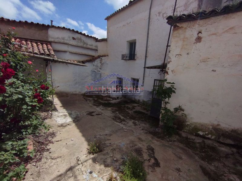 Foto 4862f0ec-eb2b-49f9-8d58-83f3fa3028c7. Casa adosada en calle padre lucas 8 en Santisteban del Puerto