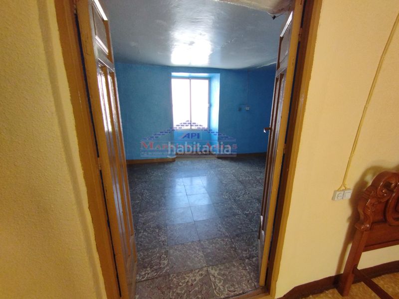 Foto f7c35e61-3594-49c4-a3c2-f86d97fa18b5. Casa adosada en calle padre lucas 8 en Santisteban del Puerto