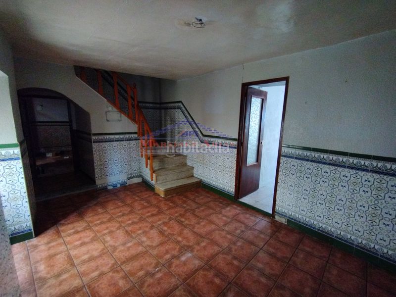 Foto fb1310e5-99d4-4f08-9a1d-a62b8aa681c2. Casa adosada en calle padre lucas 8 en Santisteban del Puerto