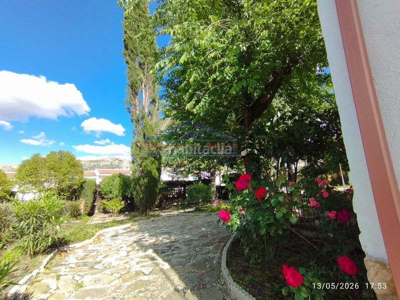 Foto 4eeca940-17a4-4c48-8d6e-d5d0a6d3ea90. Chalet en Villares (Los)