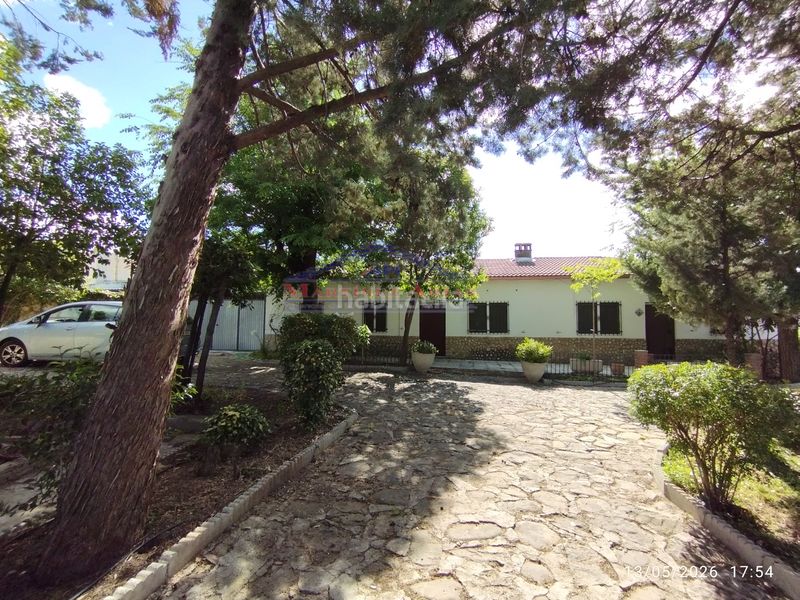 Foto f2294880-e8c1-455f-9803-952e3009f6cd. Chalet en Villares (Los)