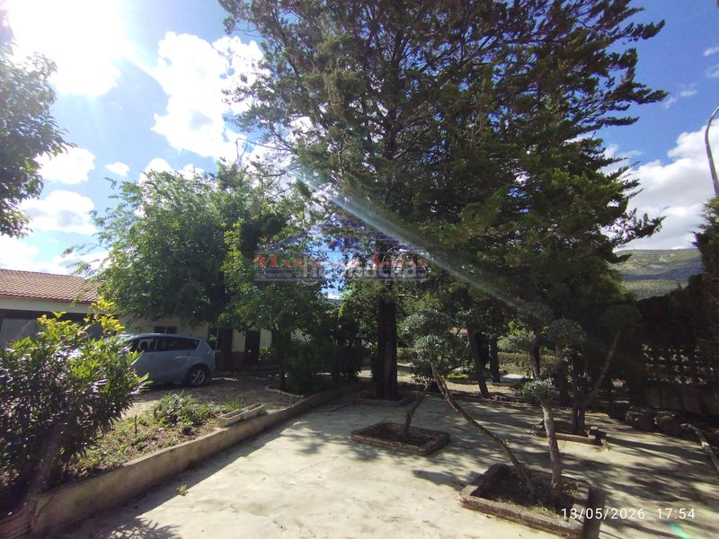 Foto fd7d7972-4850-4250-a147-1733c609ead1. Chalet en Villares (Los)