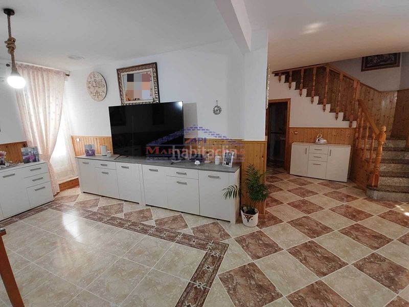 Foto 215f7625-a7dd-4ead-b69f-f829181abbba. Casa adossada a Ctra. Circunvalación - La Magdalena Jaén