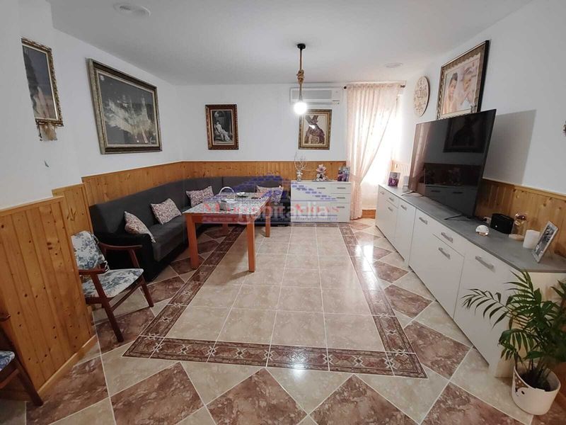 Foto 2a1c301a-b185-4d4c-beb3-c6990ff82d58. Casa adossada a Ctra. Circunvalación - La Magdalena Jaén