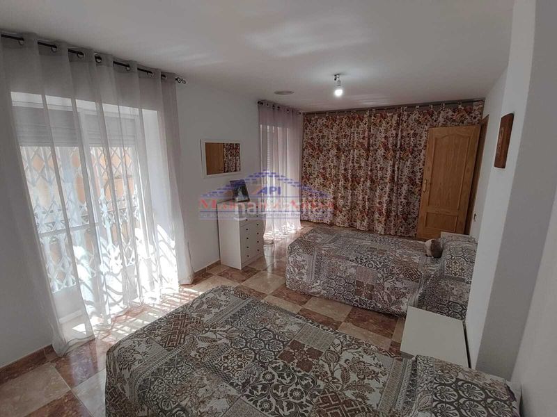 Foto 331c5371-e6ad-47a0-8436-dbab9cf6a21d. Casa adossada a Ctra. Circunvalación - La Magdalena Jaén