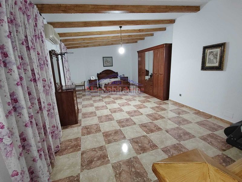 Foto 615b9e82-c3f8-4f45-a9d2-87de531953b6. Casa adossada a Ctra. Circunvalación - La Magdalena Jaén