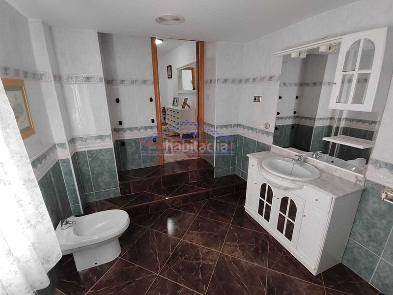 Foto 87a50bf2-c97b-4f80-ae59-09da100a2f48. Casa adossada a Ctra. Circunvalación - La Magdalena Jaén