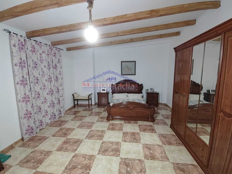 Foto 8eb59334-725d-4168-b84f-f3eef5bb22e7. Casa adossada a Ctra. Circunvalación - La Magdalena Jaén