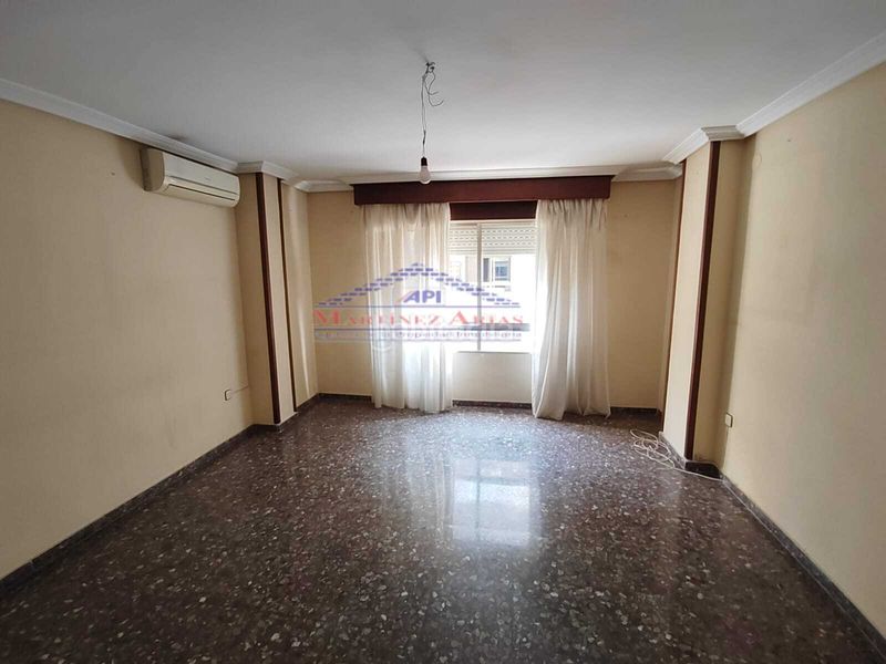 Foto 5f2fcd01-a50c-497c-8174-1be11f493c3d. Piso en Belén - San Roque Jaén