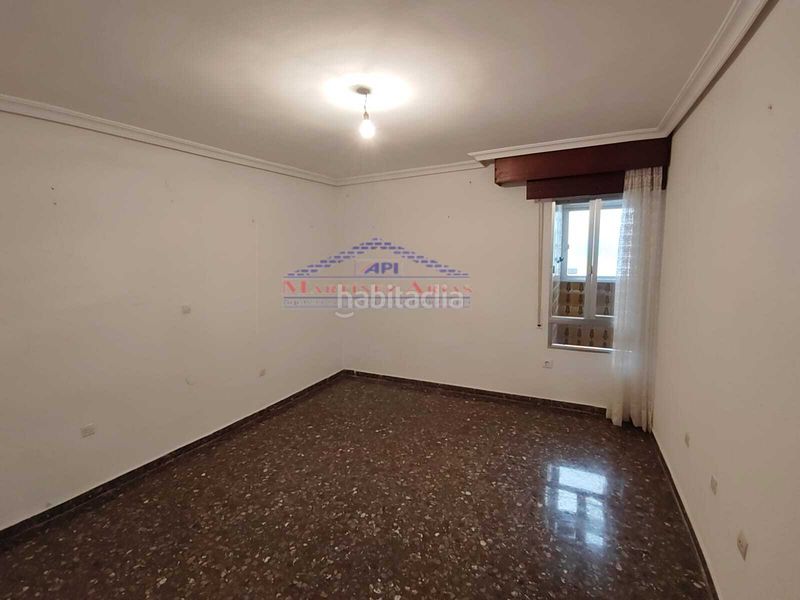 Foto c22c04b7-2b0f-41ec-b2f8-2cea157260d3. Piso en Belén - San Roque Jaén