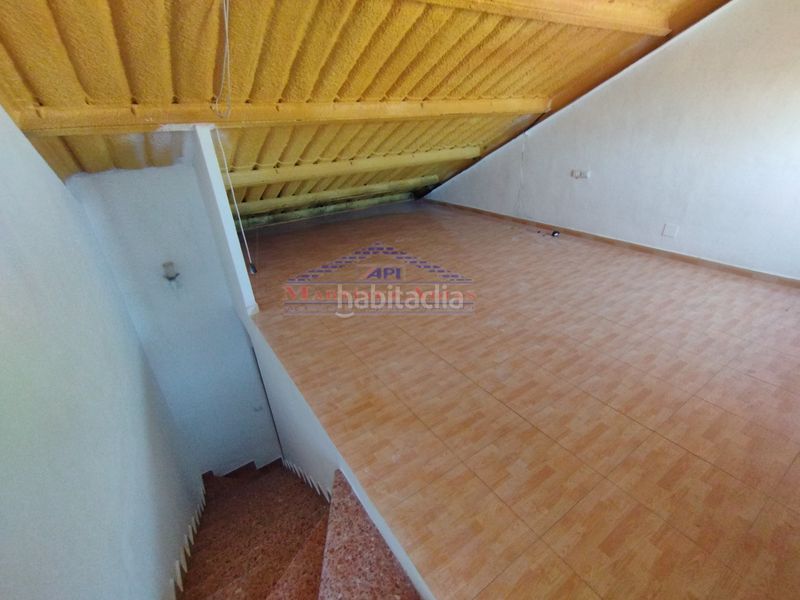 Foto cbd8bb3d-226f-4184-8cce-08c974094b82. Casa adossada amb aparcament a Andújar