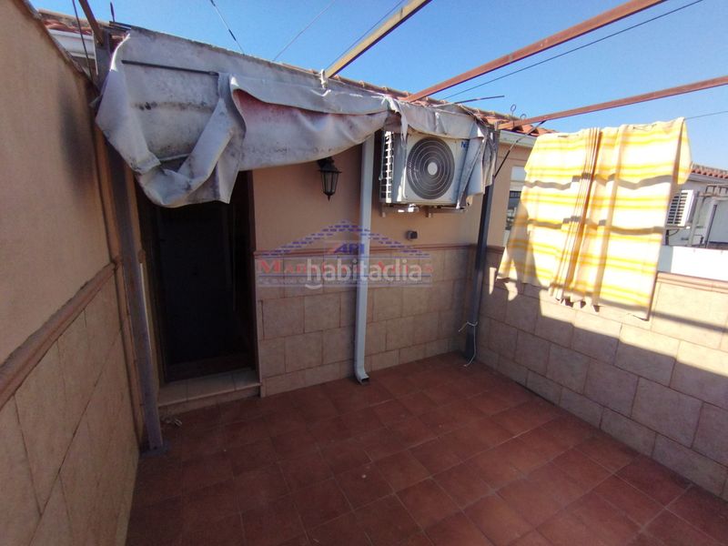 Foto dafdecaf-df6d-4a9f-96f3-2266d43d50cc. Casa adossada amb aparcament a Andújar