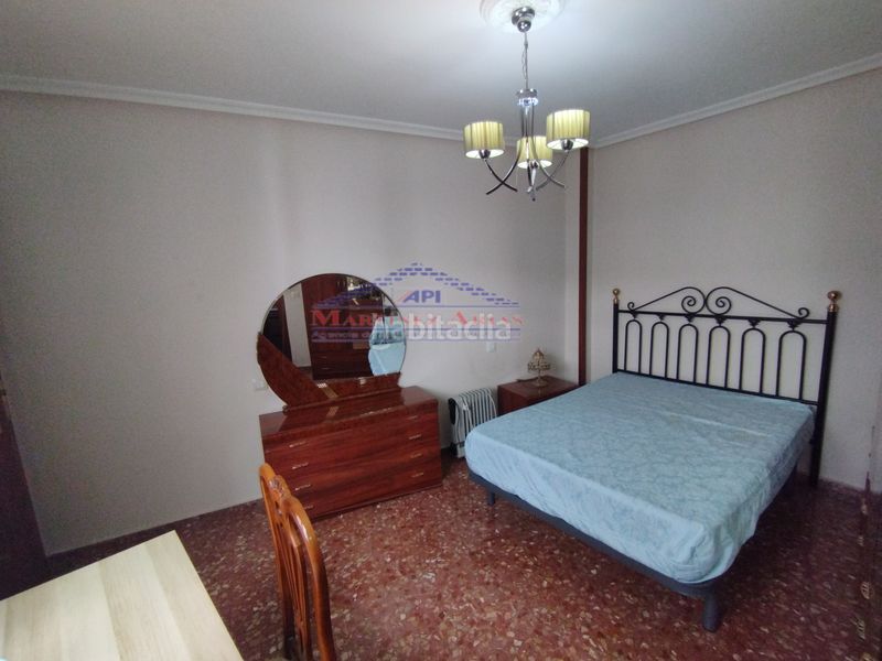 Foto f193ffa2-6b68-4670-982a-939e26f72d84. Pis a San Ildefonso - Catedral Jaén