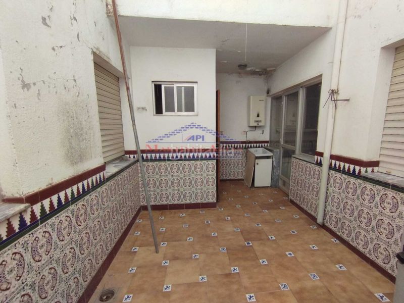 Foto 03536a30-d552-41a0-9677-543dcf9e5888. Edificio en calle cuesta del ruedo 6 en Alcaudete