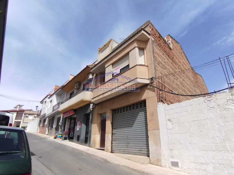 Foto 1e3d33d5-c03f-45a7-a964-9e38e6623405. Edificio en calle cuesta del ruedo 6 en Alcaudete